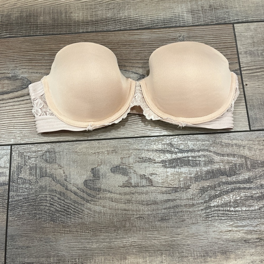 Maidenform Cream Strapless Bra with Underwire Support